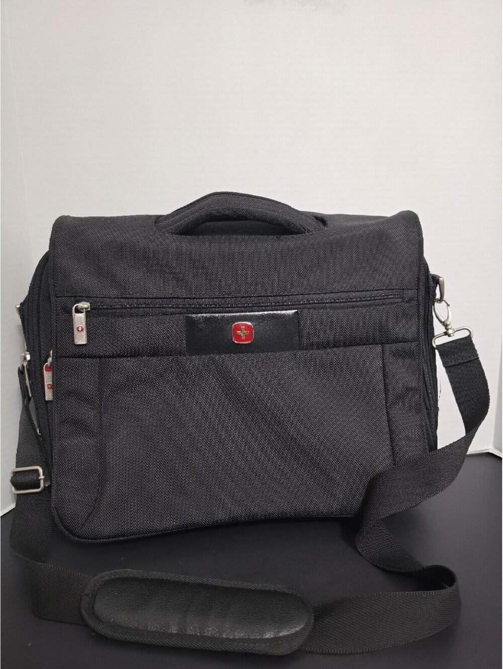 Swiss Gear By Wenger Laptop Travel Case Bag iPad Brushed Slate 17x14x 3